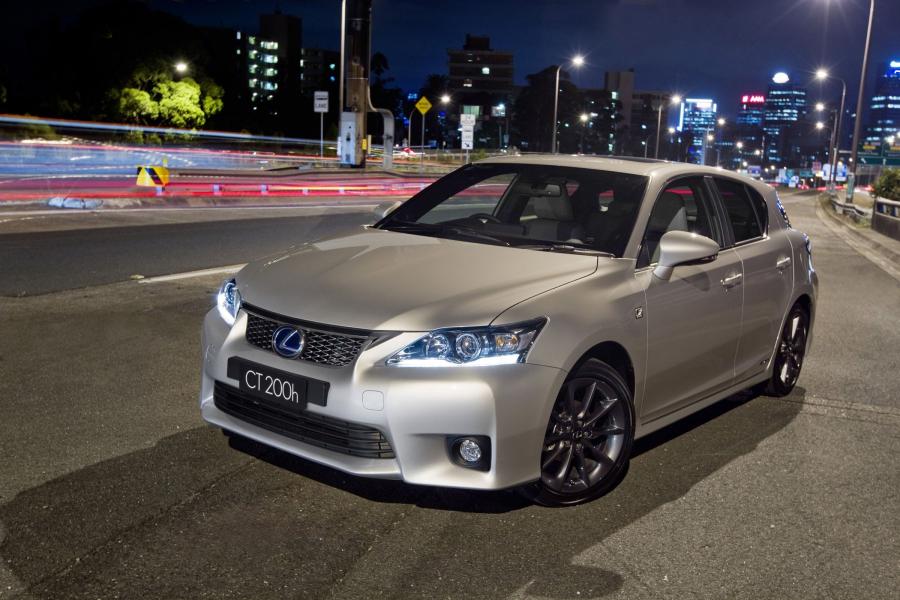  Lexus CT200h F-Sport 2011 года  (AU) (фото 15 из 16)
